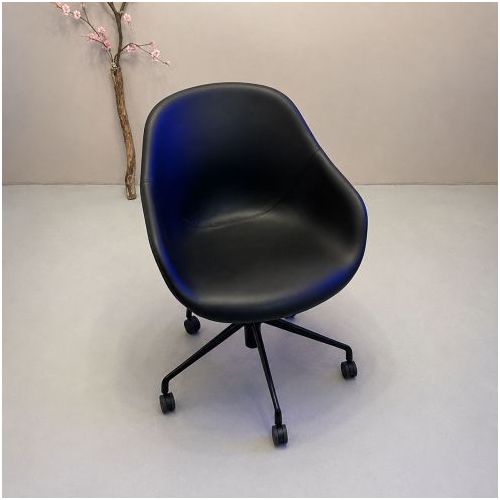 HAY AAC 155 Black Leather (2ekans)